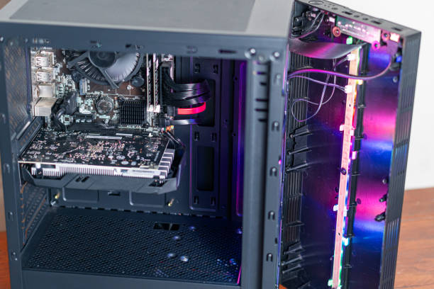 A Légáramlás és Kábelkezelés Szerepe a Számítógépházak Hatékonyságában