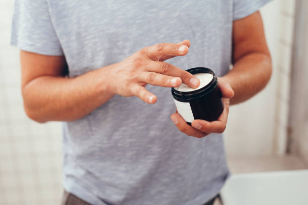 A szakállbalzsam összetevőinek tudománya: olajok, vajak és viaszok