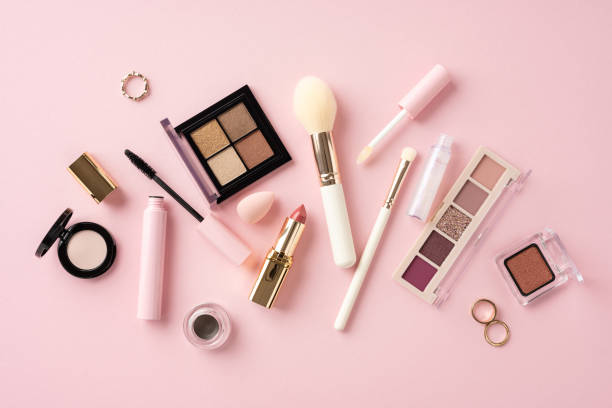 Hogyan fokozza a szemhéjpúder alapozó a színeket és a tartósságot