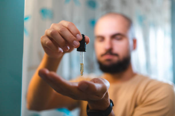 A lényegolajok szerepe a szakállolajokban: Aromaterápia és bőrápolási előnyök