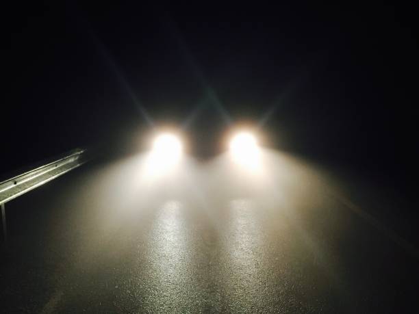 A lumen és fénytávolság szerepe a homloklámpákban